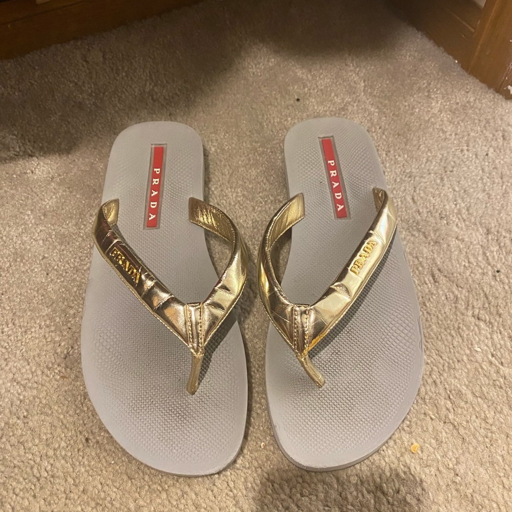 Authentic Prada Metallic Flip Flop Sz9